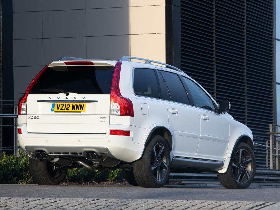 Volvo XC90 R-Design 2012 года  (UK) (фото 9 из 36)
